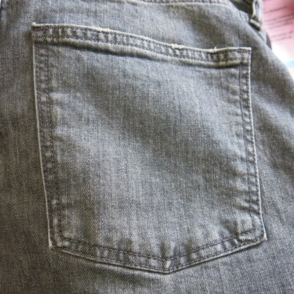 UNIVERSAL THREAD Jeans Vintage Straight Size 12/31R Women Distressed Gray - Picture 8 of 14